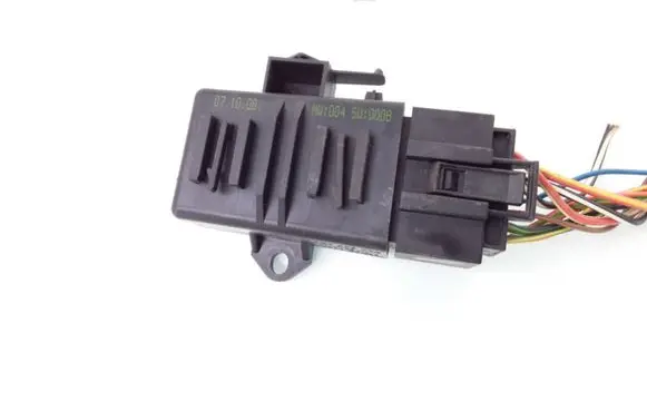 Seat Ibiza IV (6J,6P) Seat heating relay 6R0959772