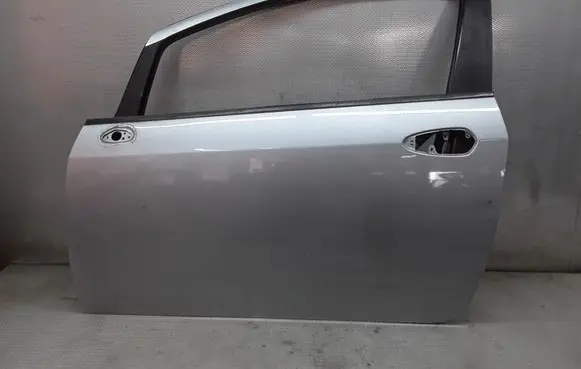 Door (2 Door Coupe)