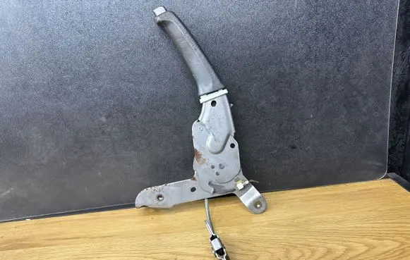 Volvo V70 Handbrake/parking brake lever assembly 