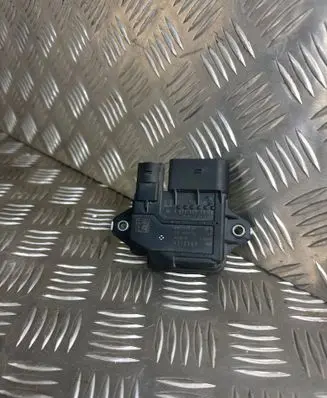 Mercedes-Benz E W213 Glow plug pre-heat relay A6549001300 1110067 030818