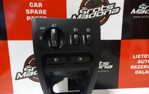 Volvo XC90 Light switch 30739304