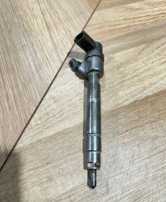 Mercedes-Benz E W211 Fuel injector a6480700287