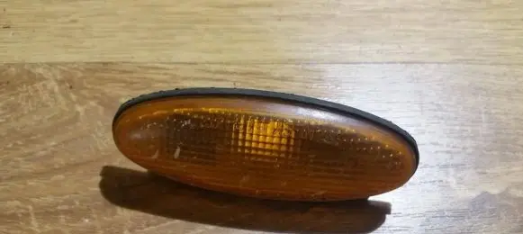 Mazda 323 Front fender indicator light 0464120 046-4120