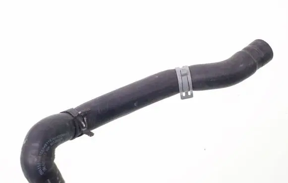 Mercedes-Benz C W204 Engine coolant pipe/hose 667065A1P 105PHX116349