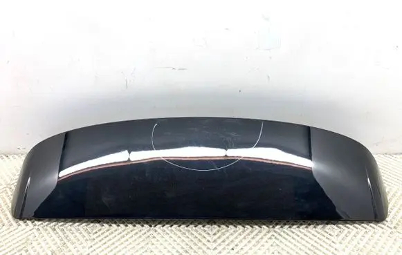 Tailgate/trunk spoiler