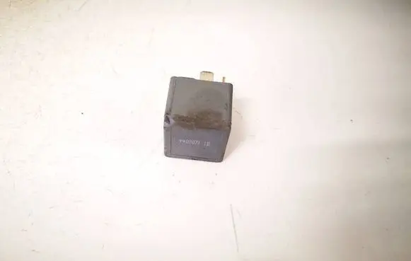 Land Rover Range Rover Sport L320 Other relay 5M5T14B192EA