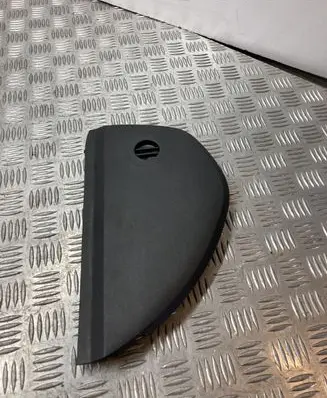 Skoda Octavia Mk2 (1Z) Dashboard side end trim