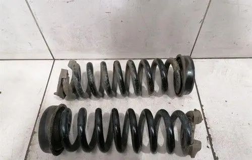 BMW M4 F82 F83 Rear coil spring 33537857311