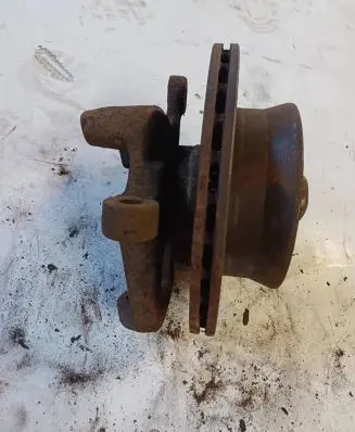 Mercedes-Benz Sprinter W901 W902 W903 W904 Front wheel hub