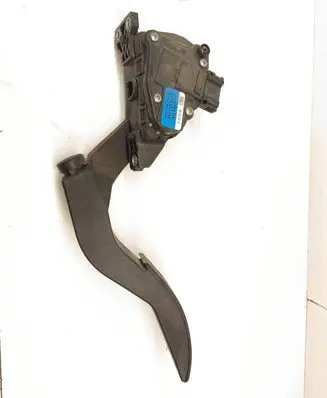 Audi A4 S4 B7 8E 8H Accelerator throttle pedal 8E1723523F 6PV00837600