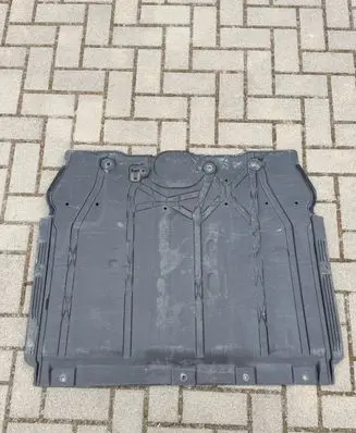 Mercedes-Benz GLA W156 X156 Engine splash shield/under tray A2475200900