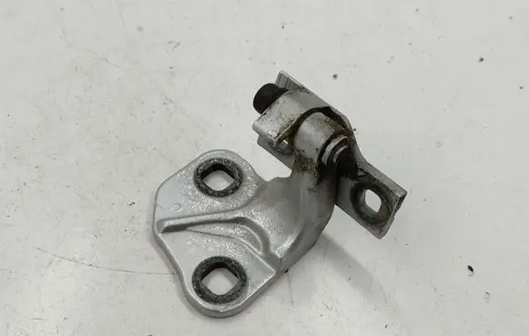 BMW 7 E65 E66 Rear door lower hinge