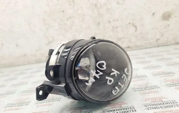 Volkswagen Jetta V Front fog light