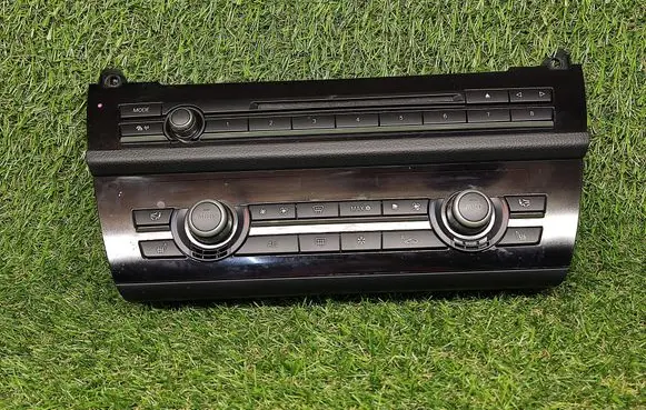 BMW 5 F10 F11 Climate control unit 9285330 928533001 900252630021