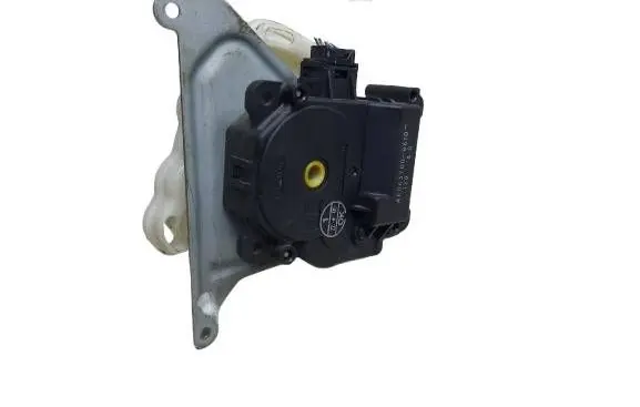 Toyota Avensis T250 Air flap motor/actuator AE0637008610KAS AE0637008610