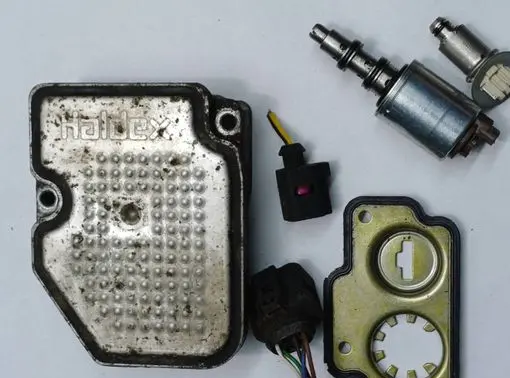 Volvo XC90 Torque split ecu control unit/module 5WP22228 5WP2222804 10786302