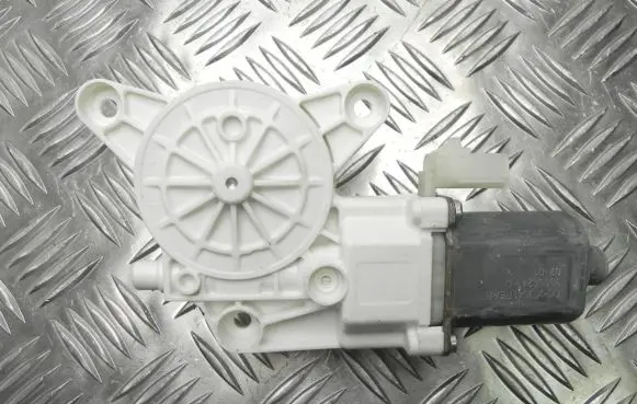 Chrysler Sebring (JS) Rear door window regulator motor 3006624D V621
