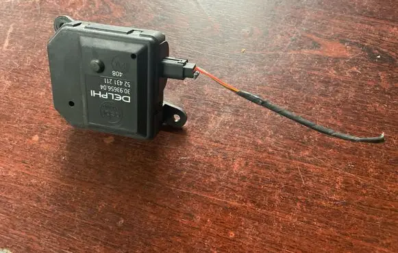 Opel Astra H Air flap motor/actuator 52431211