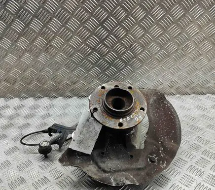BMW 6 E63 E64 Front wheel hub 6762018