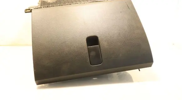 Skoda Fabia Mk3 (NJ) Glove box