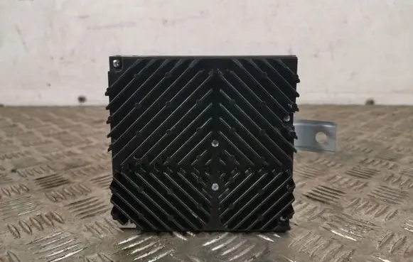 Honda CR-V Sound amplifier 39186TLA6110M1