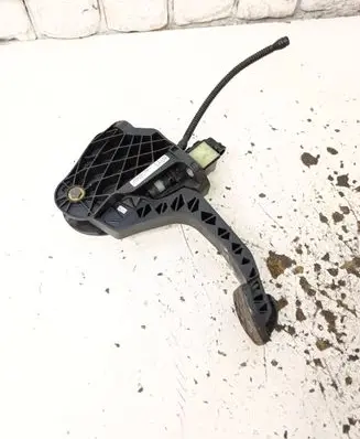 Volkswagen Golf Plus Clutch pedal 1K1721069