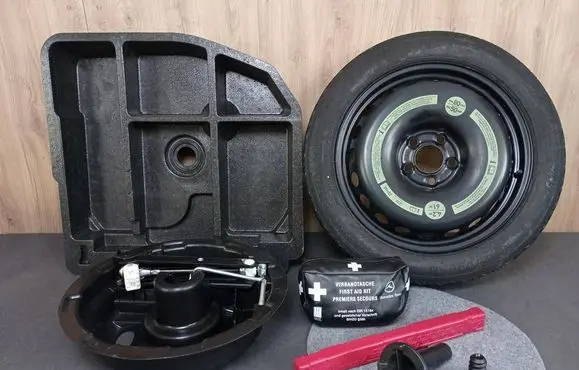 Mercedes-Benz CLK A209 C209 R17 spare wheel A2094000302 2094000302