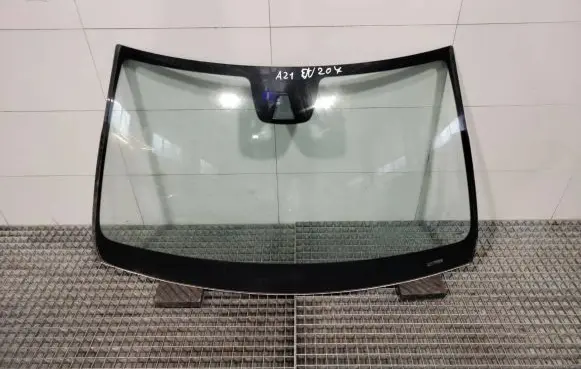 Mercedes-Benz E C207 W207 Front windscreen/windshield window 