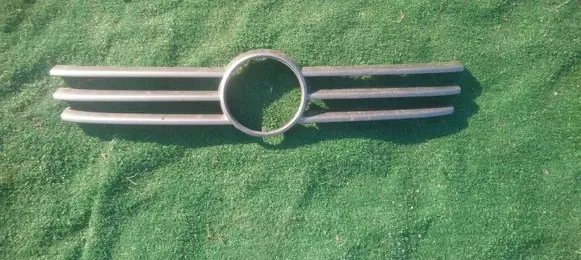 Volkswagen Multivan T5 Front bumper upper radiator grill 7H5807181