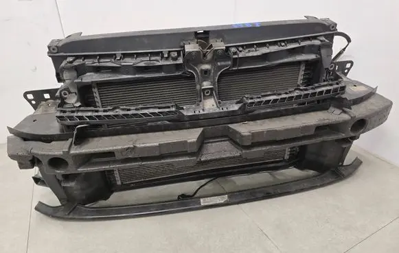 Volkswagen e-Golf Radiator set 5Q0121205 5G0807109AL 5Q0959455AR