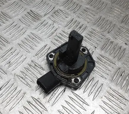 Volkswagen Golf V Oil level sensor 1J0907860C 6PR00807903