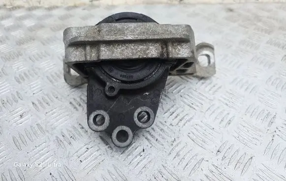 Ford Focus Engine mount bracket CV616F012EB