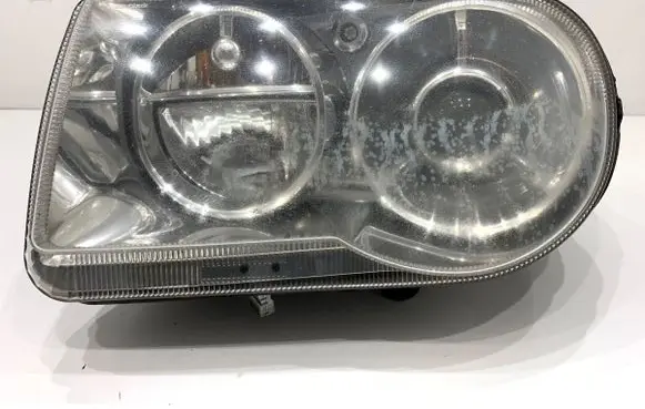 Chrysler 300 - 300C Headlight/headlamp