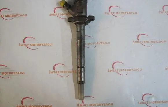 Peugeot 206 Fuel injector 0445110311