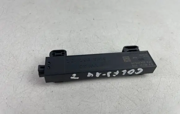 Volkswagen Golf VIII Keyless system antenna 5FA224075 5WA962132