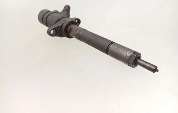Ford Focus C-MAX Fuel injector 0445110188