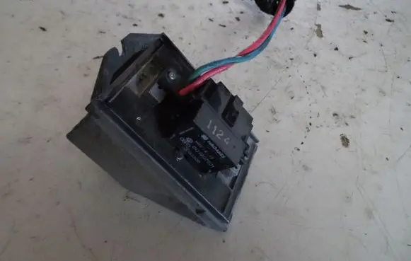 Seat Ibiza III (6L) Heater blower motor/fan resistor 6Q1907521