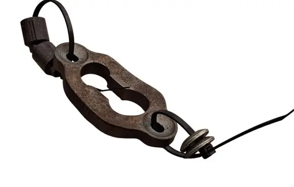 Mazda CX-5 Fuel Injector clamp holder