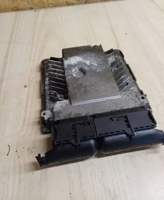Volkswagen PASSAT B6 Engine control unit/module 03G906018 5WP45500AE