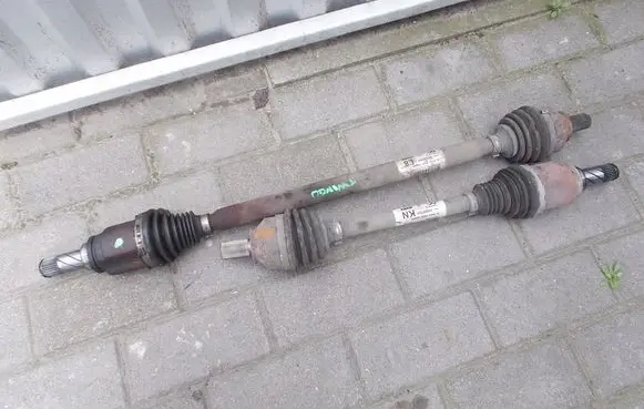 Renault Twingo III Rear driveshaft 396003780R