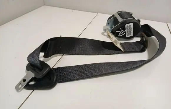 Jeep Patriot Rear seatbelt 609356864A