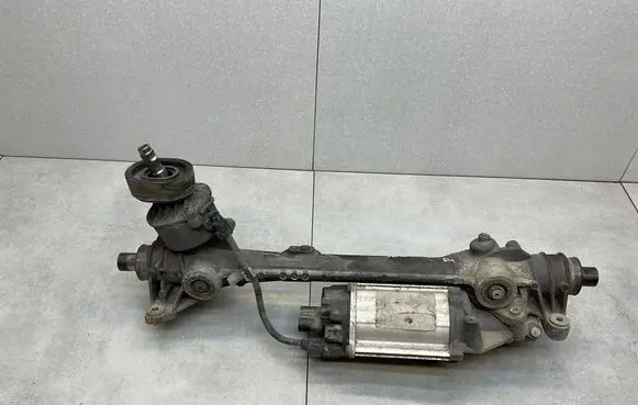 Volkswagen Jetta VI Steering rack 1K0909144R