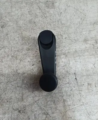 BMW 5 E39 Rear door window winding handle 81740759