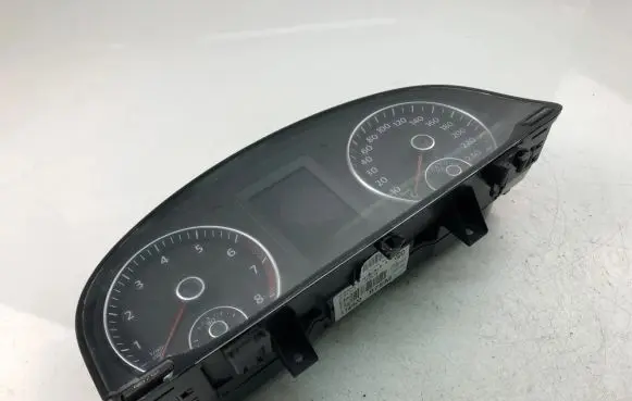 Volkswagen Touran I Speedometer (instrument cluster) 1T0920875M