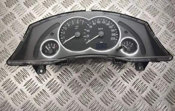 Opel Meriva A Speedometer (instrument cluster) 13173382XU 151201E 110080162027