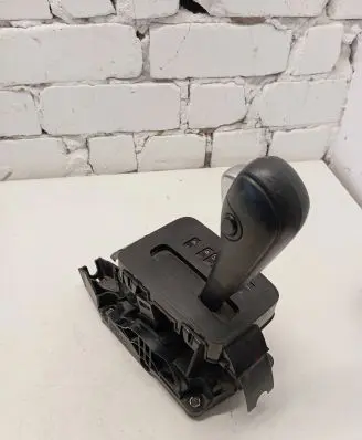 Ford Ranger Gear shifter/selector UA6H4601X KT154