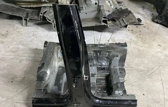 Porsche Cayenne (9Y0 9Y3) Pillar (middle) 