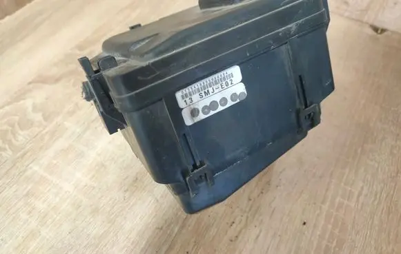 Honda Civic Fuse module 13SMJE02
