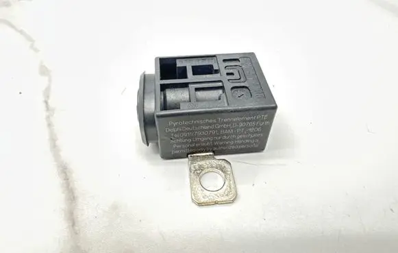Audi A6 S6 C6 4F Battery relay fuse 4F0915519 PBTGF30