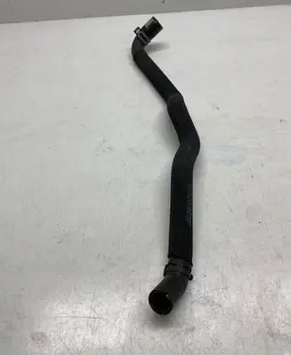 Audi A8 S8 D4 4H Engine coolant pipe/hose 4M0145925 4M0145926